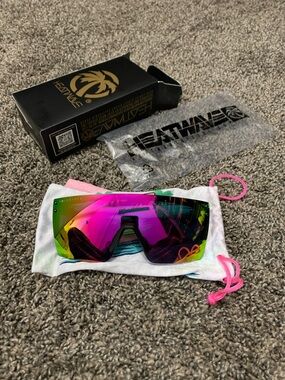 Heatwave Polaroid sunglasses